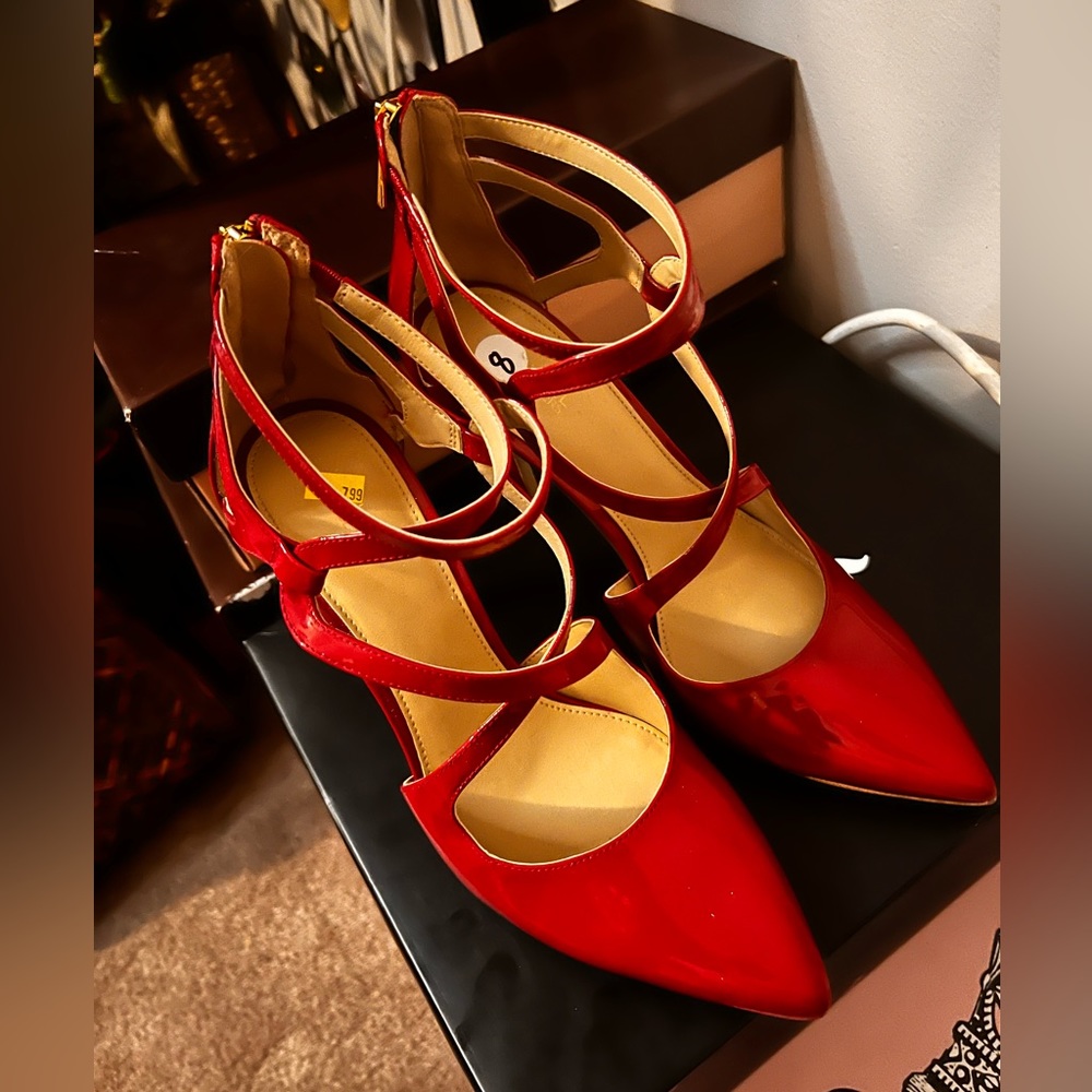 Michael Kors Dazzling Red Heels - Picture 9 of 16